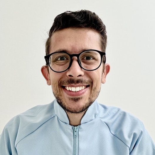 Dr. Douglas Baruchi