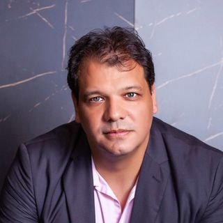 Dr. George Mantese