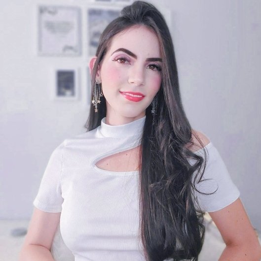 Ariane Menezes Santos