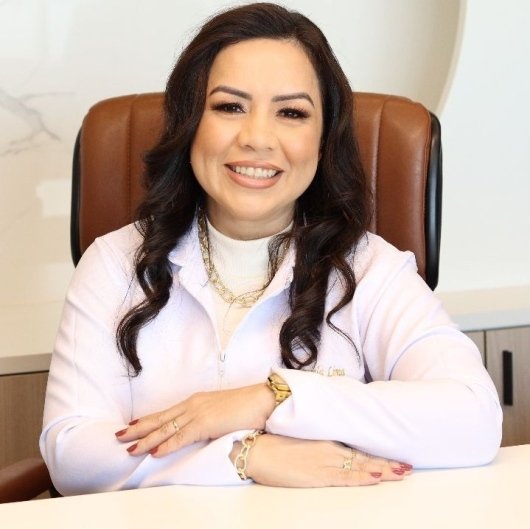 Dra. Daniela Lima
