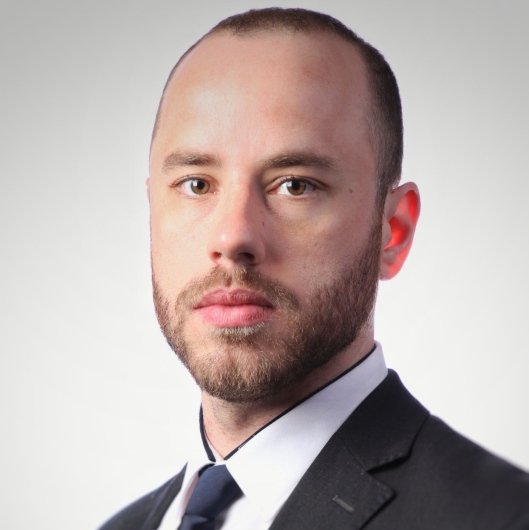 Dr. Gustavo Andre Boeing Boros