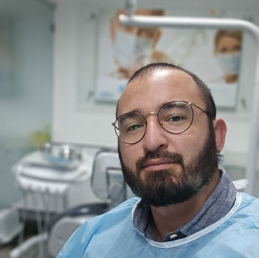Dr. Gabriel Camacho