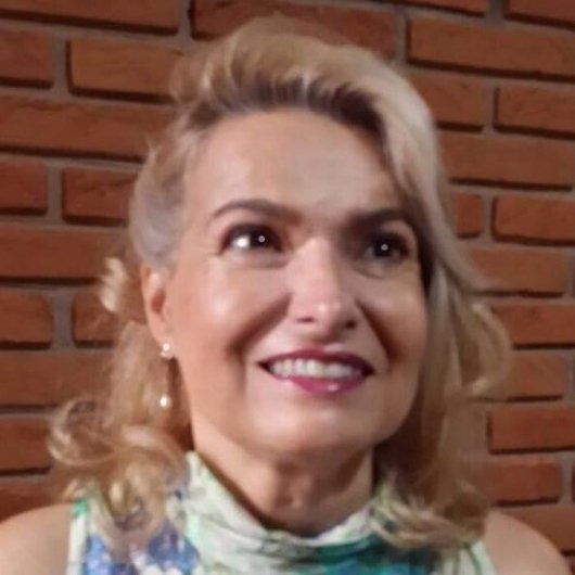 Dra. Leila Maria Froes