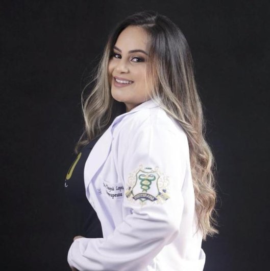 Dra. Thayna Lopes