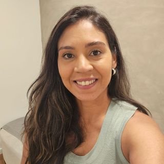 Dra. Anna Karina Lima de Oliveira