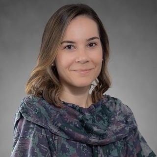 Dra. Aline Santos