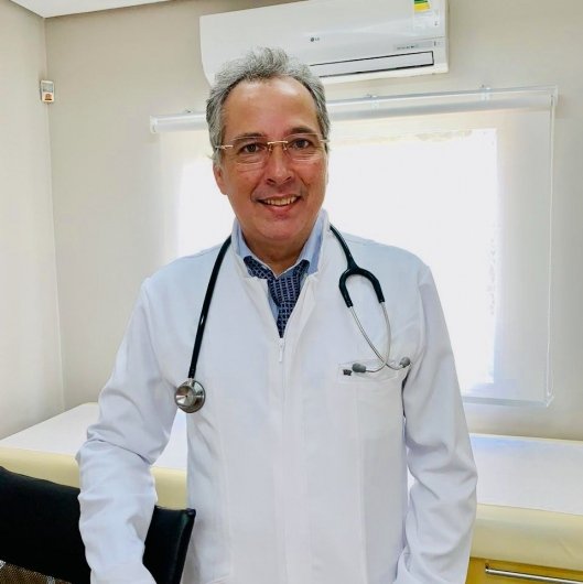 Dr. Alexandre Parreira