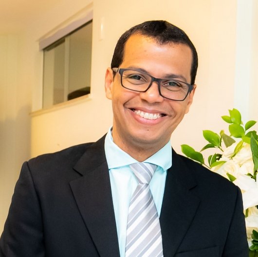 Dr. Gewdy Dias Lima
