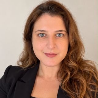 Dra. Laís Martins