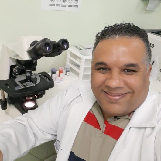 Dr. Marlon Miguel Cedeno Puig