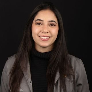Dra. Bruna Moliterno de Carvalho