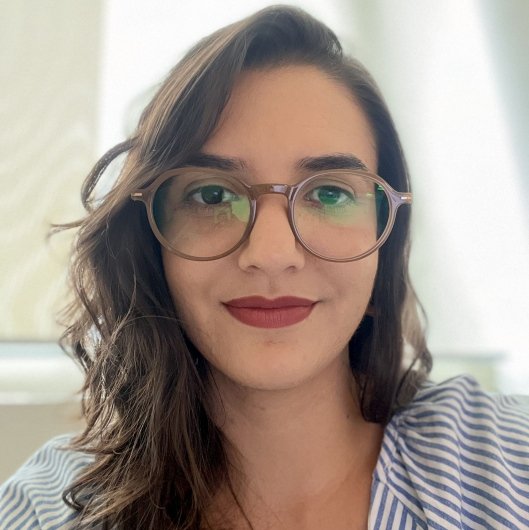 Dra. Maria Eduarda Souza Valois de Novais