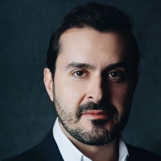 Dr. Vinicius Ricieri Ferraz