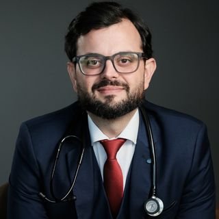 Dr. Bruno de Alvarenga