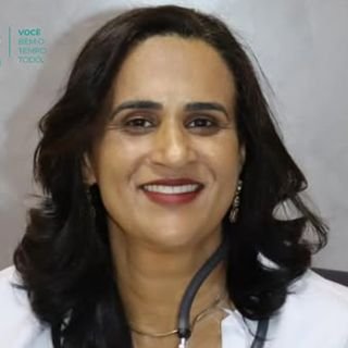 Dra. Polyana Lucia Santos Rocha