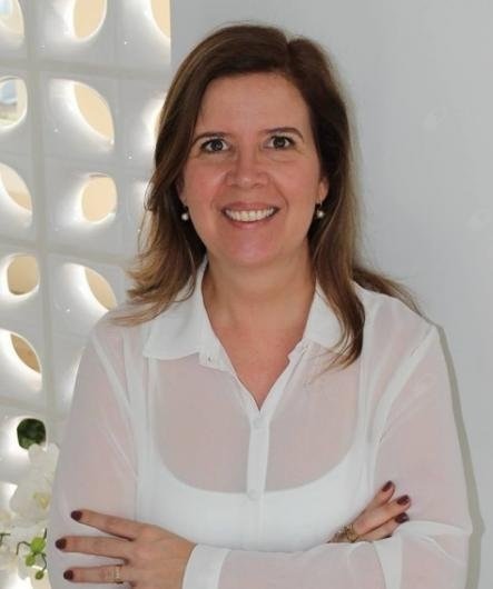 Ana Claudia Mattos Piazza