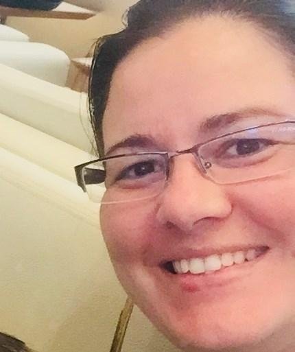 Dra. Ana Paula Varani Dias