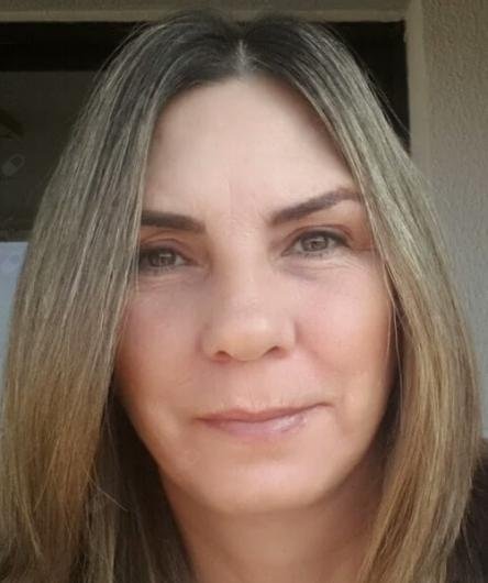 Dra. Angela Carero