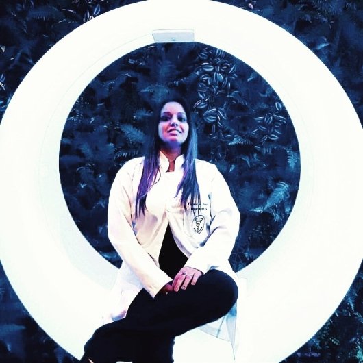 Dra. Vanessa Almeida