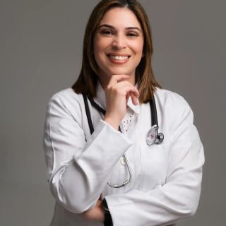Dra. Isabella Andrade S. Freire