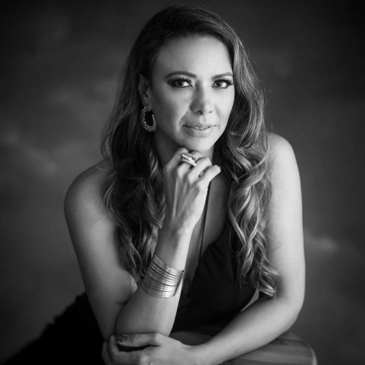 Dra. Janete Clívea Eleuterio De Oliveira