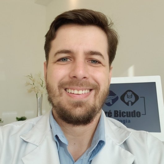Dr. André Nogueira Bicudo