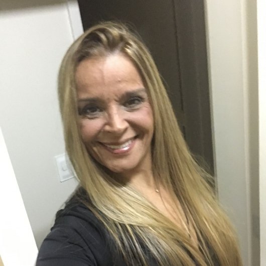 Dra. Márcia Silveira