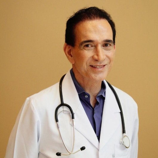 Dr. Eduardo Pinho Tavares