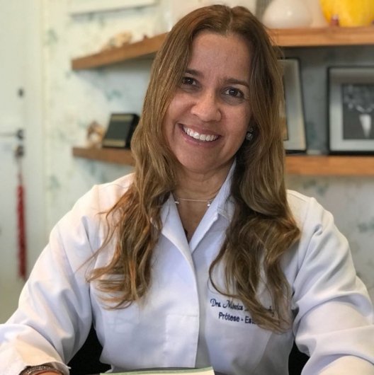 Dra. Monica Kruschewsky