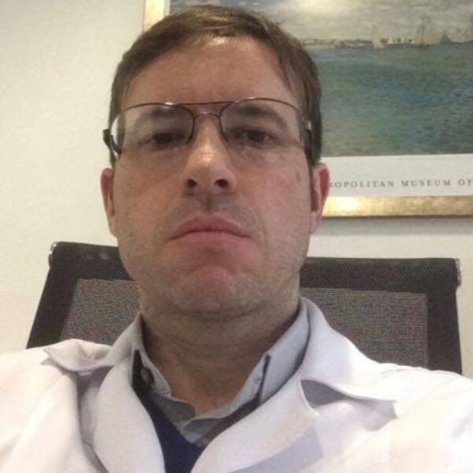 Dr. Marcio Luis Lucas