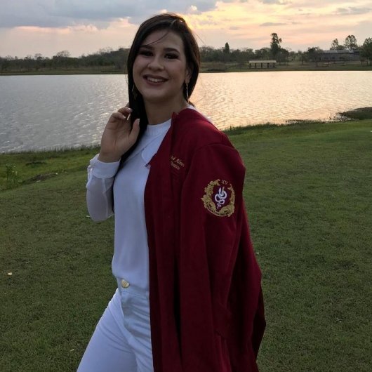 Dra. Thaina Almeida