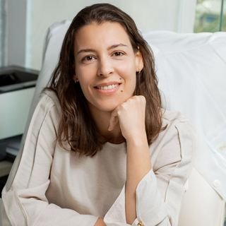 Dra. Adriana M. O. Castro