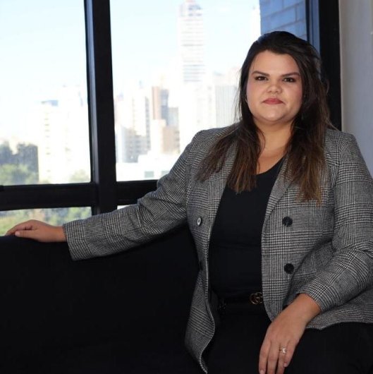 Dra. Juliana Lopes Dona