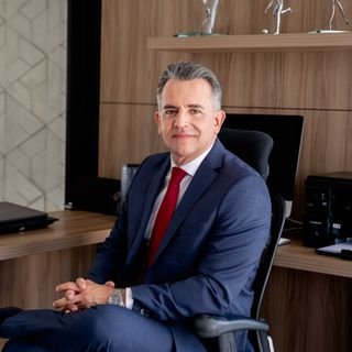 Dr. Rogerio de Andrade Amaral