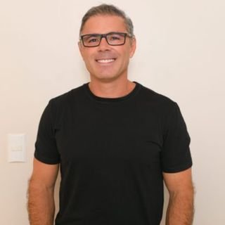 Dr. Murilo Delevedove