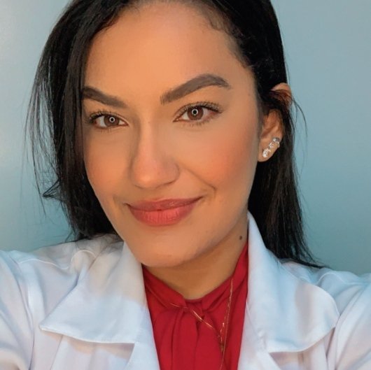 Dra. Iana Flávia Lacerda Gonçalves