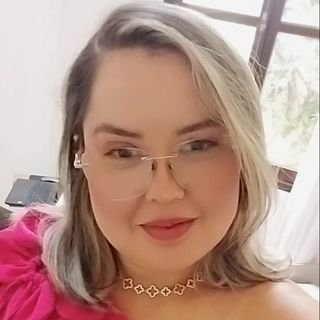 Dra. Ana Paula Santos Araújo
