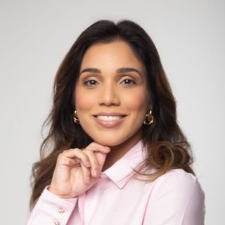 Dra. Ana Livia Muniz Da Silva