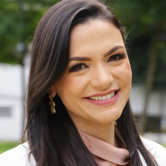 Dra. Lídia Gonçalves