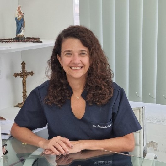 Dra. Cláudia Motta Tarchiche