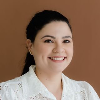Dra. Isabela De Aguiar