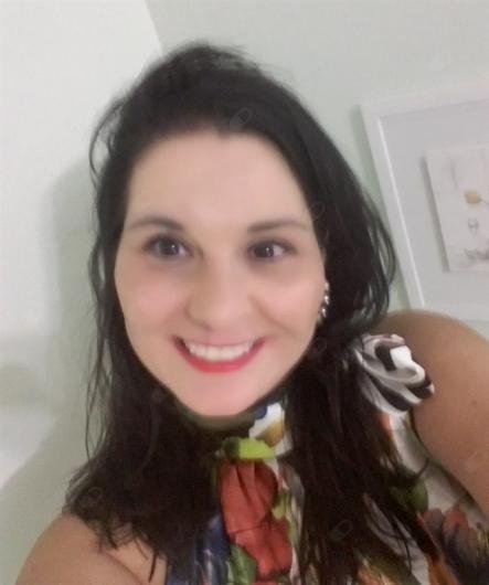 Dra. Valéria Hala