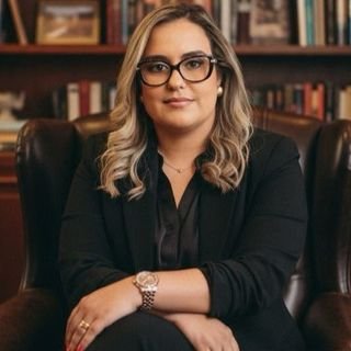 Dra. Júlia Fernanda Magalhães Gomes Cruz