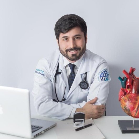 Dr. Agassi Amorim Arruda