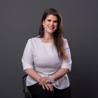 Dra. Aline Gabrielli B. Agustini