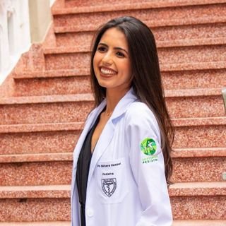 Dra. Bárbara Hessel