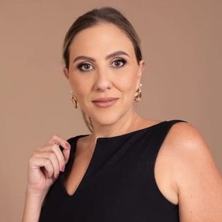 Dra. Ana Carolina C. Batista