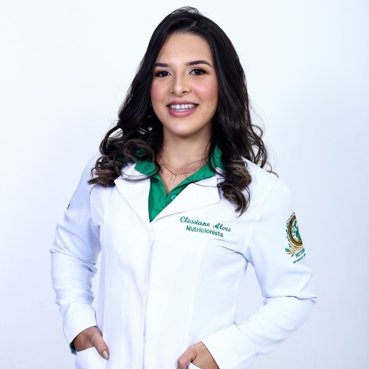 Dra. Clessiane Alves