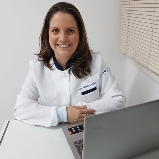 Dra. Gisele Simões Martins da Silva