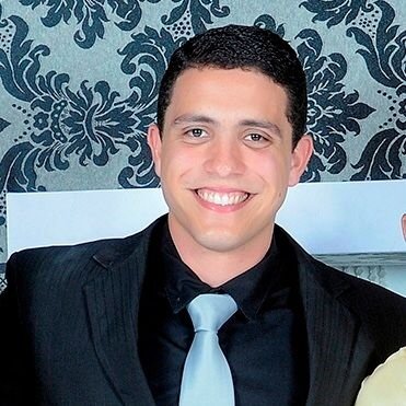 Dr. Matheus Mendes Pires
